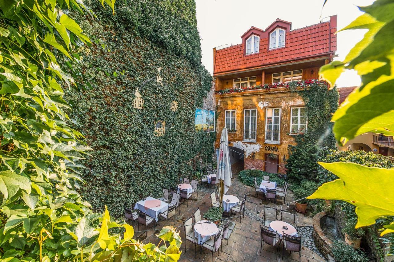 Boutique Hotel Carpe Diem Prešov Eksteriør bilde
